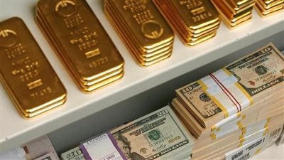 تراجع سعر الدولار في البنوك اليوم.. والذهب عيار 21 يسجل 3465 جنيهًا | بث مباشر