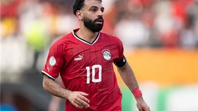 لاعب سيراليون عن صلاح: شعرت بالضغط والخوف عندما واجهته 