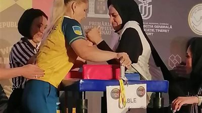 السكة الحديد تُهنئ فوزية إبراهيم لحصدها الميدالية الذهبية في بطولة العالم لمصارعة الذراعين