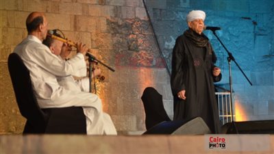 ياسين التهامي يتألق في حفله على مسرح المحكى بمهرجان القلعة | بث مباشر