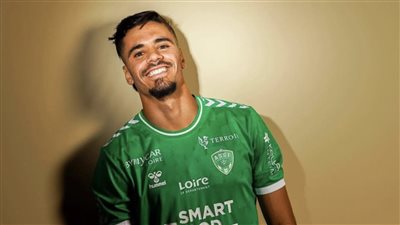 محمود بنتايك يجتاز الكشف الطبي تمهيدًا لانضمامه لـ الزمالك 