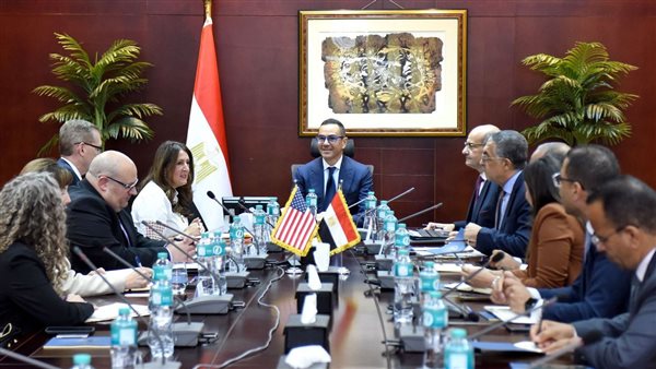 حسن الخطيب وزير الاستثمار