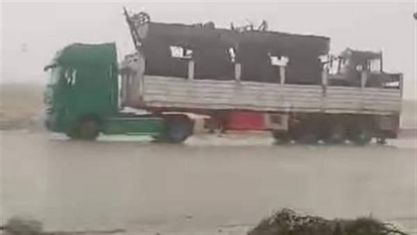 أمطار تضرب شرق العوينات