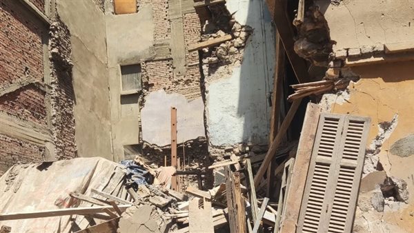 العقار المنهار