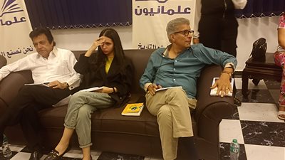 الشيوخ يخوفون الناس من الموت.. خالد منتصر يهاجم الجماعات المتطرفة ويكشف كواليس تأليف سماسرة السماء