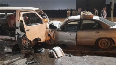 إصابة 8 أشخاص إثر انقلاب سيارة بيجو في قنا