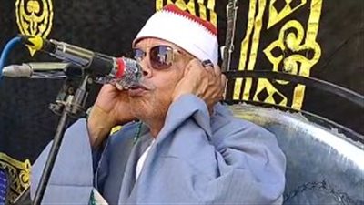 نقيب القراء عن واقعة الشيخ سمير عنتر: كيف ينصرف عن الله وهو يكلمه ويتحدث في الهاتف؟