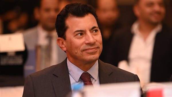 وزير الشباب والرياضة