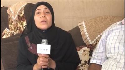 أسرة شاب لقي مصرعه غرقًا في حمام سباحة بالعبور: الكابتن سابه في الميه ومشي| بث مباشر 