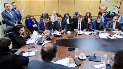 مايا مرسي: التوسع في رقمنة الخدمات ورفع كفاءة الموظفين