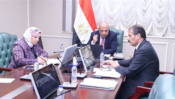 الدكتور محمود عصمت