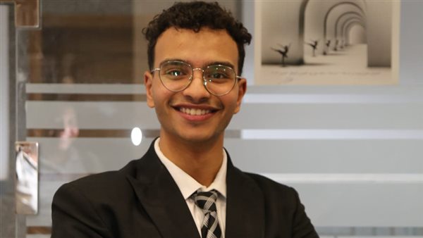 الطالب يوسف محيي