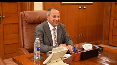 محافظ بورسعيد: هولع في سناتر الدروس الخصوصية والطلاب هيرجعوا المدارس