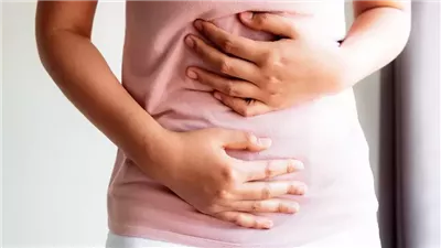 3 مكونات غذائية شائعة تسبب الانتفاخ.. تجنبها يريح المعدة