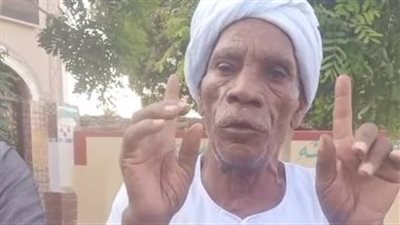 أسرة طالب لقي مصرعه غرقًا بنهر قنا: حاول إنقاذ صديقه فغرقا معا | بث مباشر 