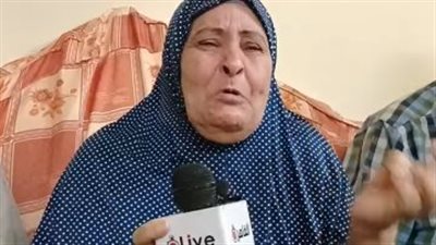 مُسن وزوجته بالسويس يستغيثان من جحود أبنائهما: بيأجروا بلطجية يكسروا الشقة وبيشتمونا بأبشع الألفاظ| بث مباشر