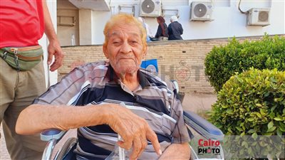 مكنتش مصدق.. صالح العويل يكشف تفاصيل زيارة ياسر جلال له بالمستشفى: جالي 12 بليل