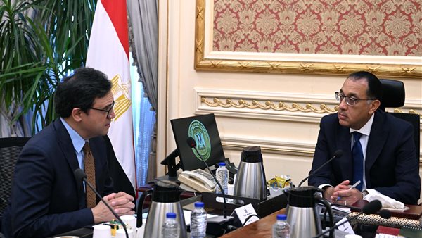 رئيس الوزراء ووزير