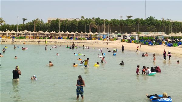 إقبال كبير على شواطئ
