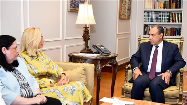 وزير الخارجية ومنسقة