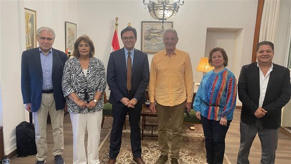 وزير الثقافة ومحمود