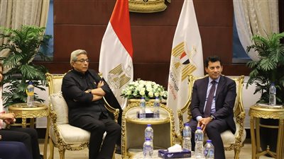 وزير الرياضة يبحث مع محمود سعد إطلاق برنامج يهتم باختراعات وابتكارات شباب الجامعات
