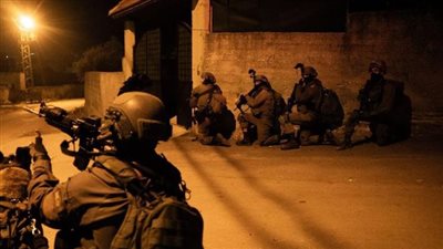 قوات الاحتلال الإسرائيلي تقتحم جامعة بير زيت بمدينة رام الله وتتمركز بها 