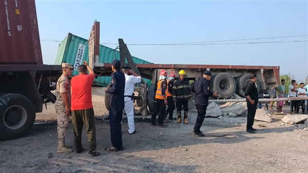 حادث تصادم بالطريق