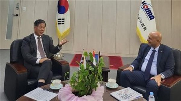  السفير المصرى ورئيس