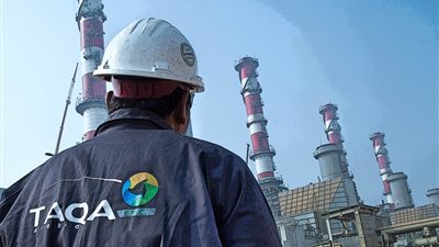 طاقة عربية تخطط لإقامة محطات طاقة شمسية بتكلفة استثمارية 30 مليون دولار