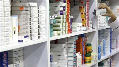 رئيس شعبة الأدوية: تخفيض رسوم هيئة الدواء قد يوقف أي زيادات جديدة في الأسعار