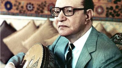 نجل محمد عبد الوهاب يكشف سبب إصابة والده بالوسواس القهري وسر امتلاكه شهادتي وفاة