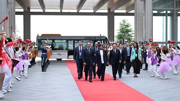 رئيس الوزراء يصل