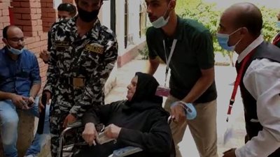 لم تمنعهم إعاقتهم.. “القاهرة 24” يرصد مشاركة كبيرة لذوي الهمم في اقتراع الشيوخ (صور)