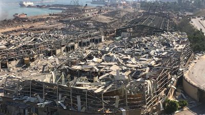 طبيب لبنانى يكشف كواليس واقعة ولادة تمت خلال تفجيرات مرفأ بيروت