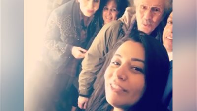 بتول عرفة تنعي سناء شافع وتستعيد ذكريات عمل شاركها فيه (فيديو)