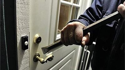 سرقة فيلا رئيس اتحاد كرة اليد بأكتوبر