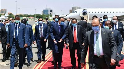 مدبولي من السودان: “مصيرنا واحد والمرحلة القادمة ستكون فاتحة خير على الشعبين”