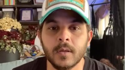 بعد اتهام طليقته بالتخلي عنه.. محمد رشاد: “حب الناس اللي بتقف جنبنا هو أغلى نعمة من الله” (صورة)