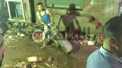 خشية انفجارهم.. الحماية المدنية ترفع حطام منزل شنوان للبحث عن “أنابيب” (صور وفيديو)