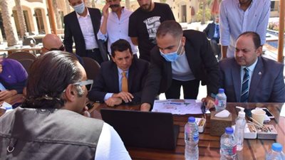 وزير الرياضة يتفقد موقع إقامة قرعة مونديال العالم لليد 2021