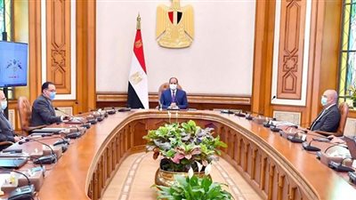 السيسي يوجه بإيلاء أهمية قصوى لتأهيل العاملين وتدريب الكوادر الحكومية على الأساليب الحديثة في الإدارة