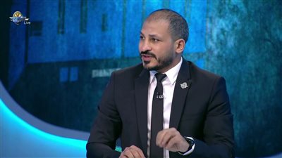 سيد معوض يحضر مباراة الأهلي وأسوان بالدوري (صورة)