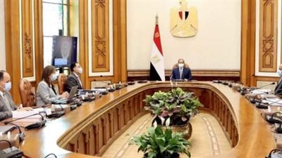 السيسي يوجه بتحقيق التوازن بين إجراءات كورونا وتماسك الاقتصاد
