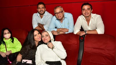 عبد المغني وثروت وإيمي سمير غانم.. أبرز ضيوف العرض الخاص لفيلم تؤام روحي (صور)