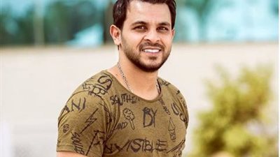 “في غيابه تمام”.. محمد رشاد يكشف تفاصيل أول أغانيه بعد الانفصال عن مي حلمي (فيديو)