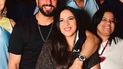 حسن الرداد عن إيمي سمير غانم: “وراء كل رجل عظيم امرأة عظيمة”