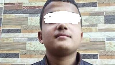 عارٍ ومعلق على شجرة.. العثور على طفل مشنوق في المنوفية