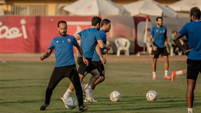 تدريبات الأهلي| مران استشفائي للمشاركين أمام أسوان وجلسة في الجيم لجيرالدو والشيخ