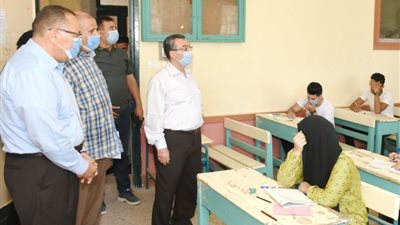 بدون شكاوى.. 9590 طالب وطالبة يؤدون امتحان الدور الثاني في اللغة العربية للثانوية العامة بالشرقية (صور)